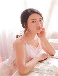 大厅里的孩子们