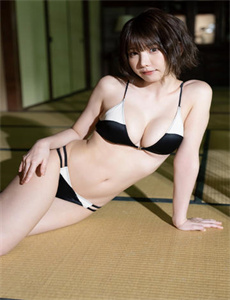 月野りさ